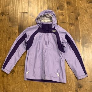 The North Face jacket. Size girls XL. Fit me like a women’s medium.